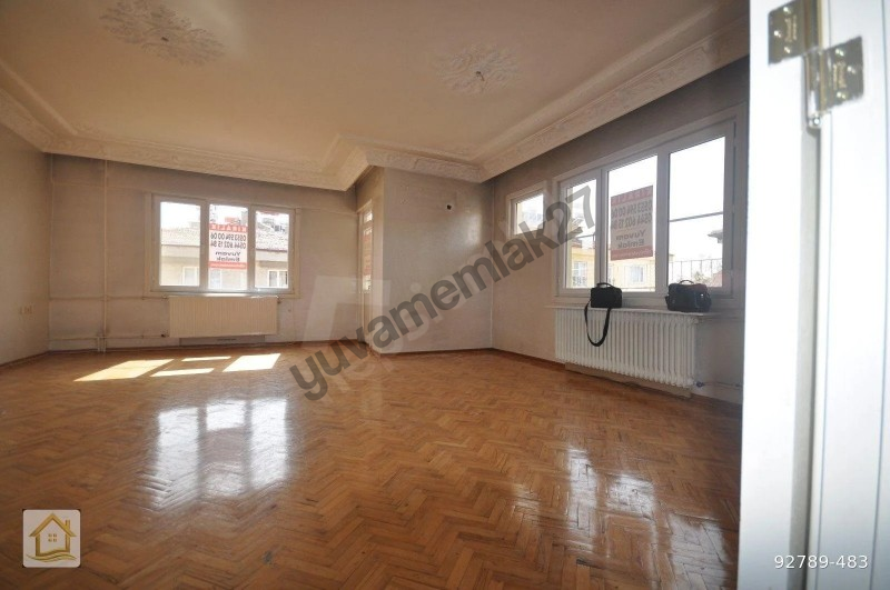 Kiralık Değirmi&ccedil;em Mahallesinde 3+1 Merkezi Sistem Doğal Gazlı